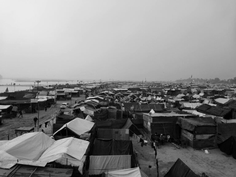 Thermoaktive Möbel mit PCM: Unsichtbare Klimaregulierung für Wohnung, Altbau und Tiny House